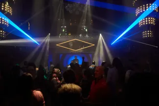 Resilient Lady - The Manor 