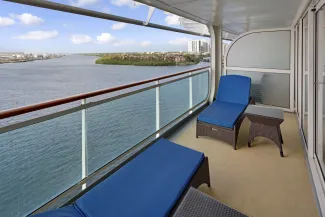 Rhapsody of the Seas - Owner's Suite - 1 Bedroom