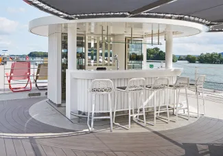 Riverside Ravel - Vista Grill