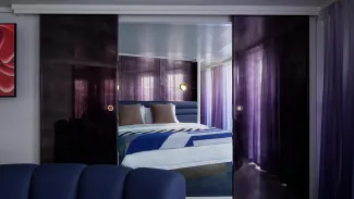 Scarlet Lady - Massive Suite