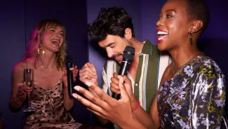 Scarlet Lady - The Groupie