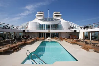 Seabourn Quest - Pool
