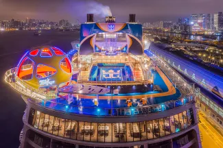 Spectrum of the Seas - Pool Parties