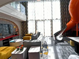 Spectrum of the Seas - Ultimate Family Suite