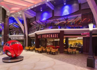Symphony of the Seas - Café Promenade