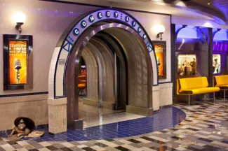 Symphony of the Seas - Comedy Club