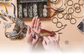 Symphony of the Seas - Jewellery Making