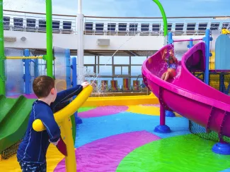 Symphony of the Seas - Splashaway Bay℠