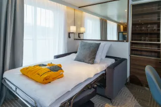 Ultramarine - Terrace Suite