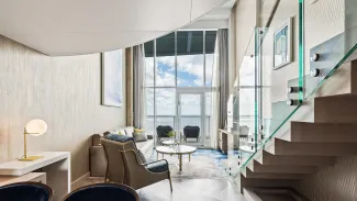 Utopia of the Seas - Crown Loft Suite