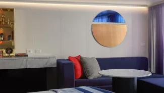 Valiant Lady - Gorgeous Suite