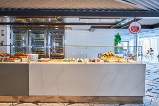 Valiant Lady - The Sweet Side