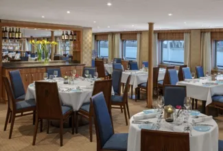 Viking Sineus - Neva Restaurant