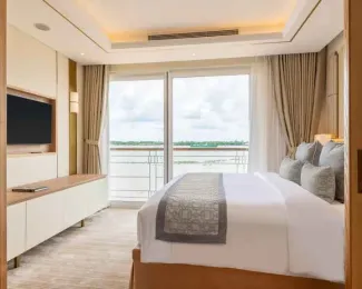 Viking Tonle - Explorer Suite