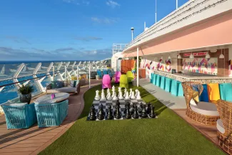 Wonder of the Seas - Social100