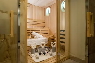 World Explorer - Sauna