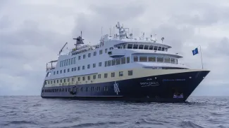 HX Hurtigruten Expeditions MS Santa Cruz II Galpagos Exterior   Metropolitan Touring