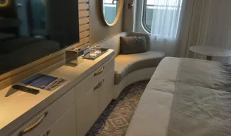 Deluxe Stateroom
