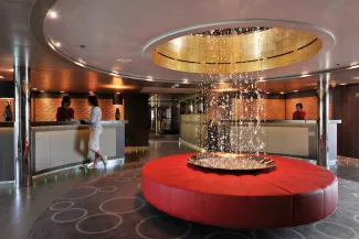 Ponant_Le_Boreal_-_Reception____PONANT__Credit._Fran__ois_Lefebvre