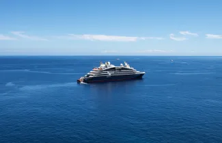 Ponant__Le_Bougainville_Exterior