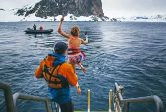 Quark_Expeditions_-_Polar_Plunge_-_Antarctica_-_David_Merron__2_