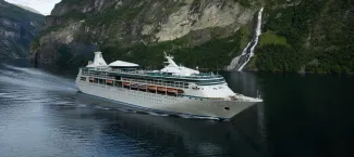 RCI  Vision of the Seas  Exterior