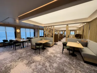Club Lounge